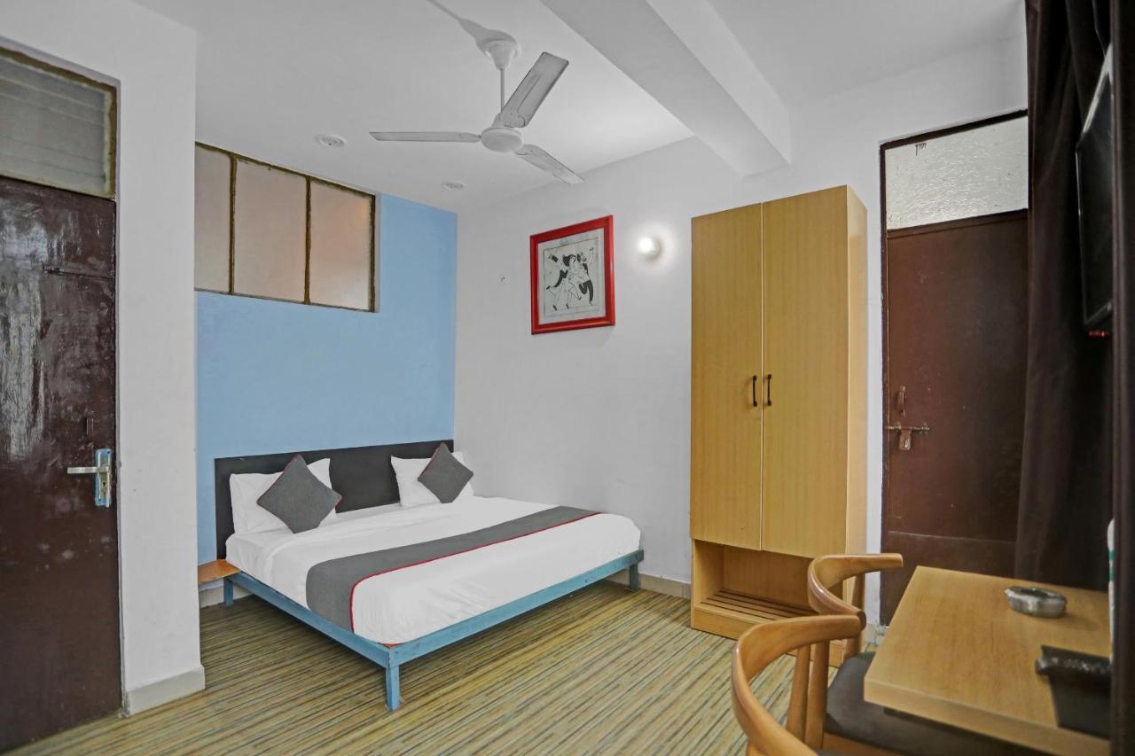 Hotel Collection O Jps Near Pvr Vikaspuri Delhi Extérieur photo